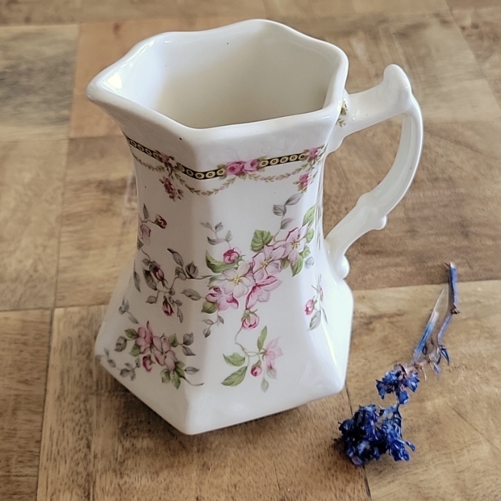 Vintage creamer